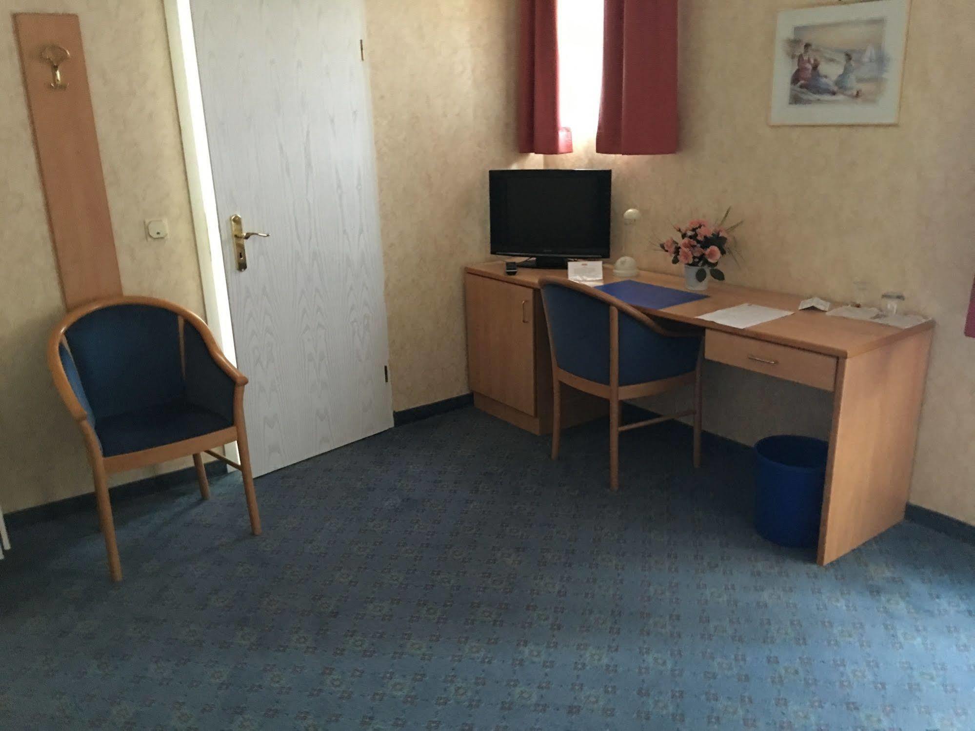 Smarthotel Flamingo Self Check-In Giessen Exterior photo